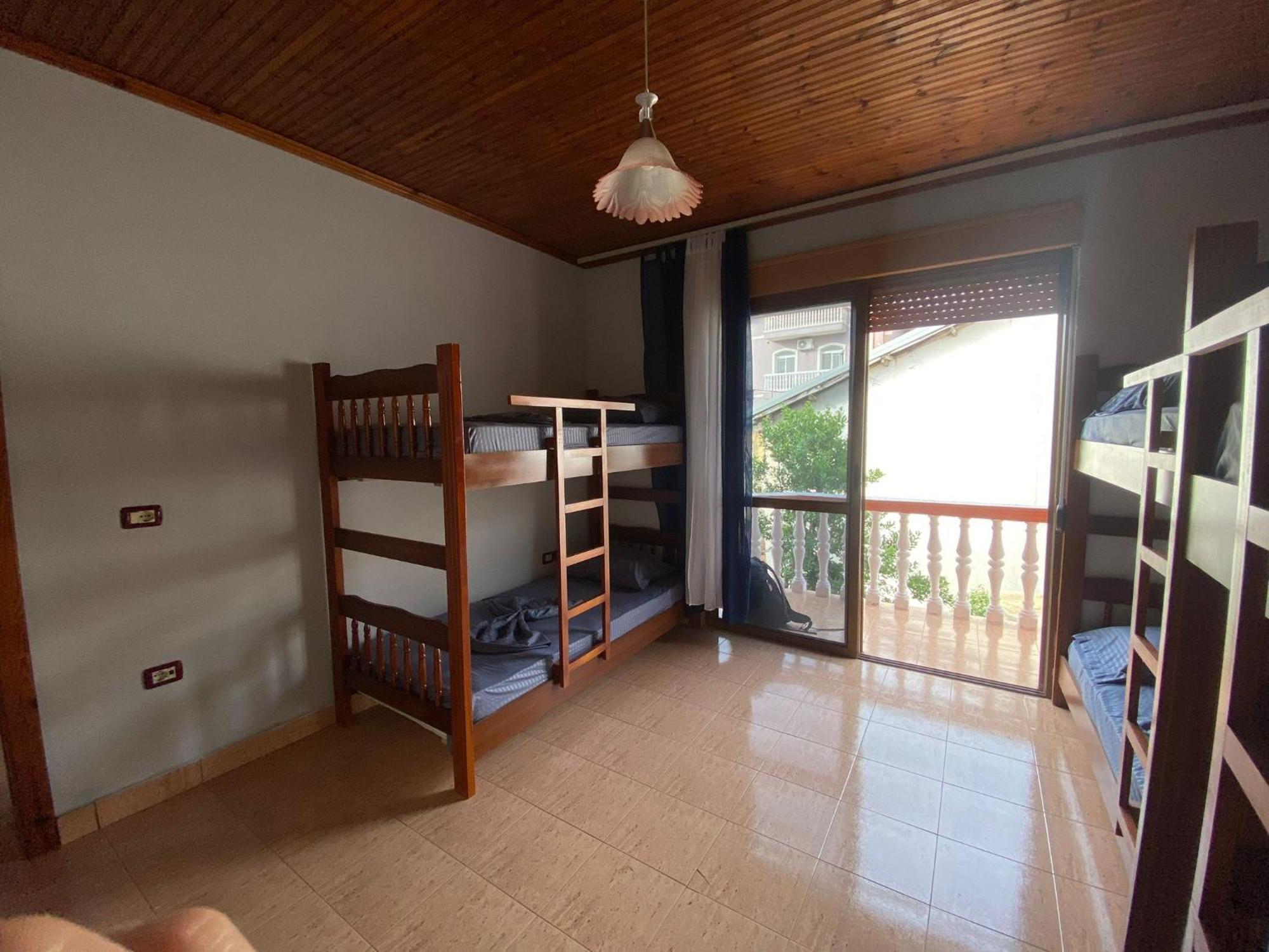 Gather Inn Guest House Шкодер Экстерьер фото